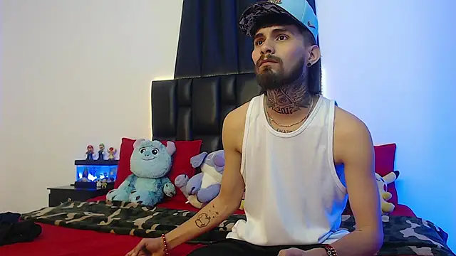 Snapshot of Brutal_Sex_Fucking chatting on 03.11.25 Brutal Sex Fucking online show from 03.11.25