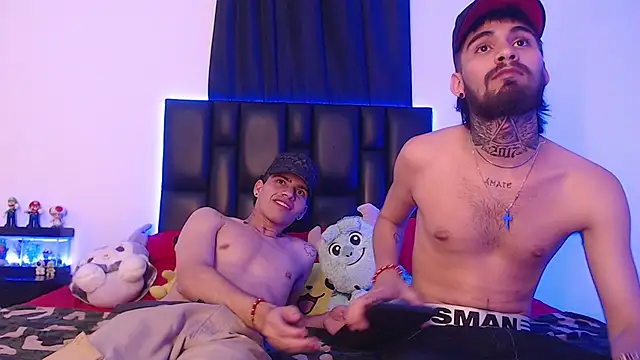 Snapshot of Brutal_Sex_Fucking chatting on 03.19.25 Brutal Sex Fucking online show from 03.19.25