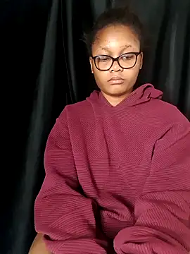 Snapshot of hot-tandy chatting on 03.22.25 hot-tandy online show from 03.22.25