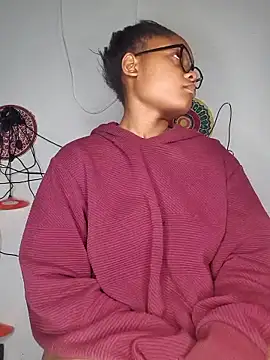 Snapshot of hot-tandy chatting on 03.22.25 hot-tandy online show from 03.22.25