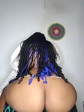 Snapshot of hot-tandy chatting on 11.12.25 hot-tandy online show from 11.12.25