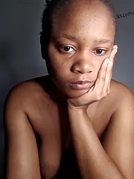 Snapshot of hot-tandy chatting on 12.19.25 hot-tandy online show from 12.19.25