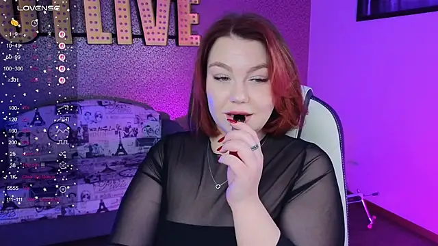 Snapshot of Lilumytrend chatting on 02.28.26 Lilumytrend online show from 02.28.26