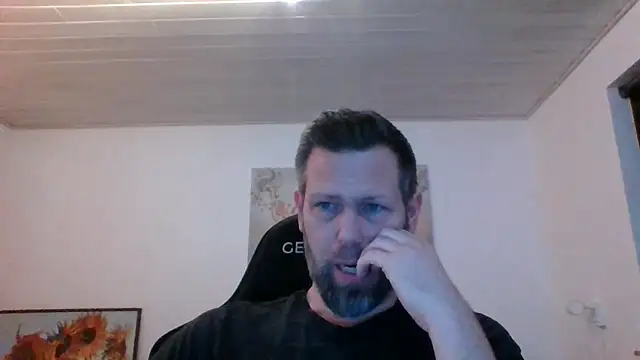 Snapshot of Gotta1 chatting on 02.22.26 Gotta1 online show from 02.22.26