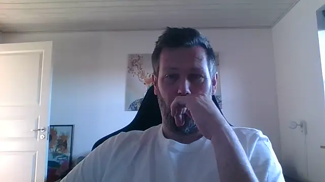 Snapshot of Gotta1 chatting on 03.04.26 Gotta1 online show from 03.04.26