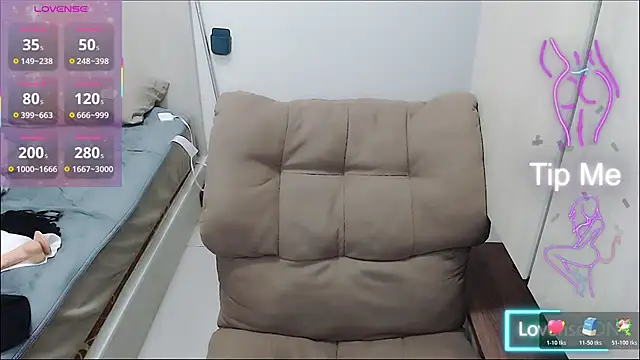 Eimile-Z online show from 11.14.25