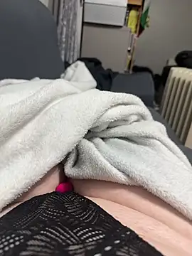 honeyyy24 online show from 03.08.25