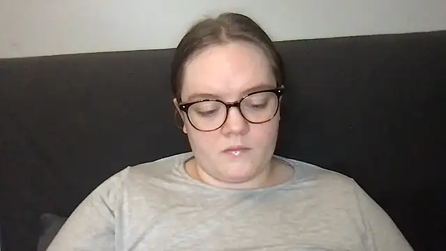 honeyyy24 online show from 11.10.25