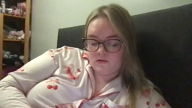 honeyyy24 online show from 02.19.26