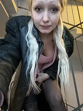 Snapshot of Milkyy_wway chatting on 02.02.26 Milkyy wway online show from 02.02.26