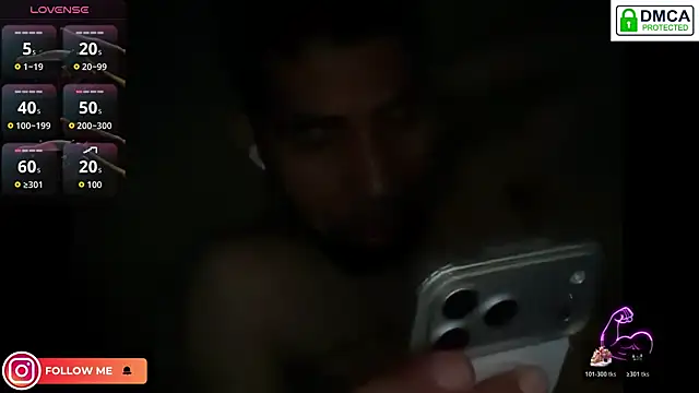 Snapshot of EnriquePersian197 chatting on 05.21.26 EnriquePersian197 online show from 05.21.26