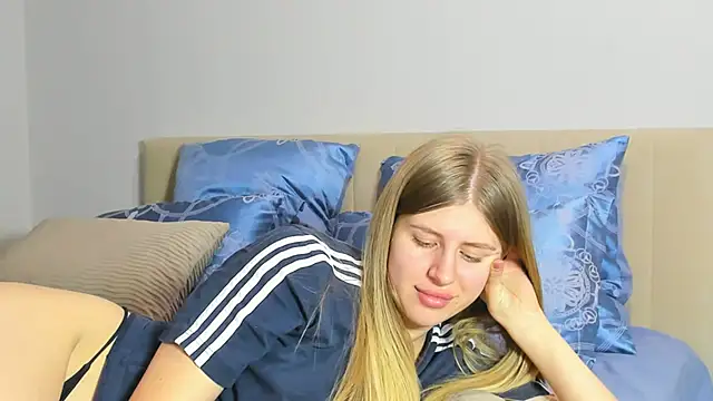 Snapshot of kirraa_ chatting on 02.12.26 kirraa online show from 02.12.26