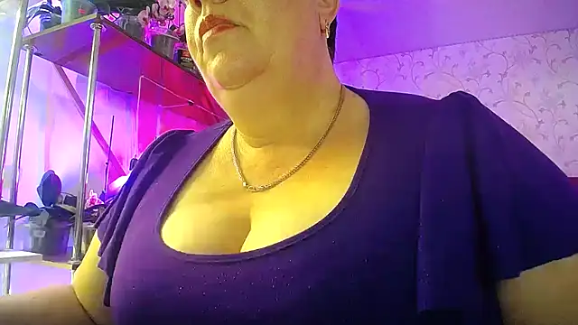 Snapshot of _Sweet_Woman chatting on 04.25.26 Sweet Woman online show from 04.25.26