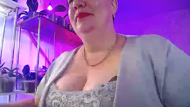 Snapshot of _Sweet_Woman chatting on 06.20.26 Sweet Woman online show from 06.20.26