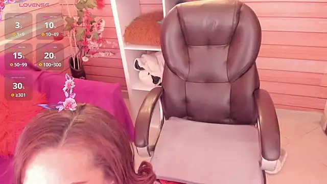 Snapshot of marien_thomson_ chatting on 04.27.26 marien thomson online show from 04.27.26