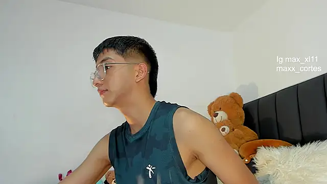 Snapshot of maxx_cortes chatting on 02.06.25 maxx cortes online show from 02.06.25