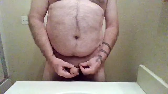 Snapshot of WatchinU82 chatting on 05.22.26 WatchinU82 online show from 05.22.26