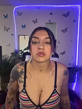 Snapshot of Lia-mitch chatting on 07.21.26 Lia-mitch online show from 07.21.26