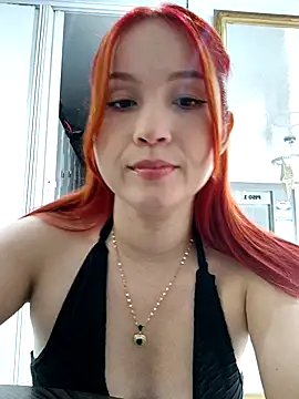 Snapshot of ELIZABETT_ chatting on 03.05.25 ELIZABETT online show from 03.05.25