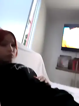 Snapshot of ELIZABETT_ chatting on 03.06.25 ELIZABETT online show from 03.06.25