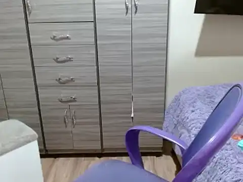 Snapshot of Nia-Cop chatting on 01.11.25 Nia-Cop online show from 01.11.25