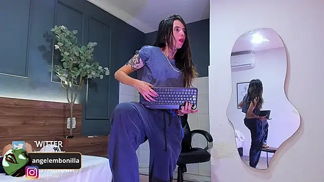 megan morgan01 online show from 09.11.25