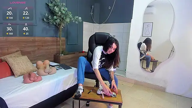 megan morgan01 online show from 10.10.25