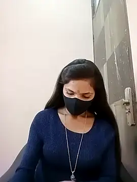 Snapshot of Bulbul_02 chatting on 12.18.24 Bulbul 02 online show from 12.18.24