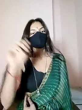 Snapshot of Bulbul_02 chatting on 12.28.24 Bulbul 02 online show from 12.28.24