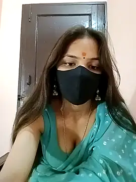 Snapshot of Bulbul_02 chatting on 12.28.24 Bulbul 02 online show from 12.28.24