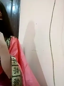 Snapshot of Bulbul_02 chatting on 12.29.24 Bulbul 02 online show from 12.29.24