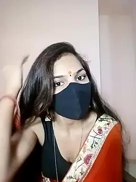 Snapshot of Bulbul_02 chatting on 01.05.25 Bulbul 02 online show from 01.05.25