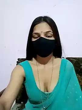 Snapshot of Bulbul_02 chatting on 02.15.25 Bulbul 02 online show from 02.15.25