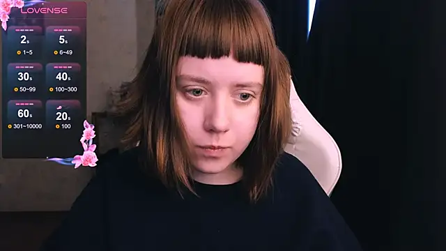 Snapshot of June_shy0 chatting on 01.09.25 June shy0 online show from 01.09.25