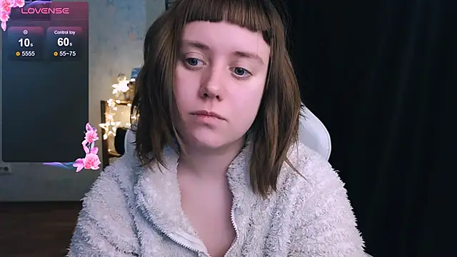 Snapshot of June_shy0 chatting on 01.16.25 June shy0 online show from 01.16.25