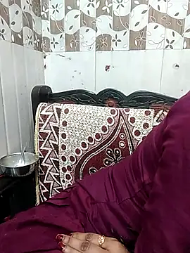 Snapshot of Sharmila-Singh chatting on 02.17.25 Sharmila-Singh online show from 02.17.25