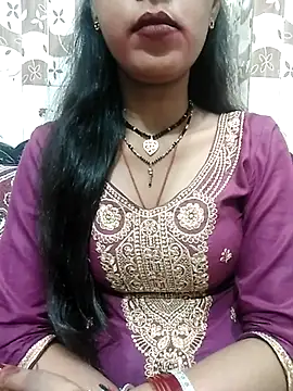 Snapshot of Sharmila-Singh chatting on 03.07.25 Sharmila-Singh online show from 03.07.25