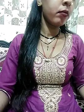 Snapshot of Sharmila-Singh chatting on 03.10.25 Sharmila-Singh online show from 03.10.25