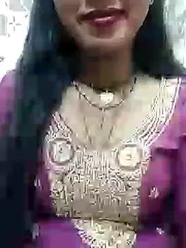 Snapshot of Sharmila-Singh chatting on 03.10.25 Sharmila-Singh online show from 03.10.25