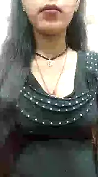 Snapshot of Sharmila-Singh chatting on 03.12.25 Sharmila-Singh online show from 03.12.25