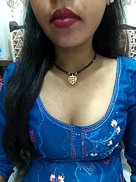 Snapshot of Sharmila-Singh chatting on 10.07.25 Sharmila-Singh online show from 10.07.25
