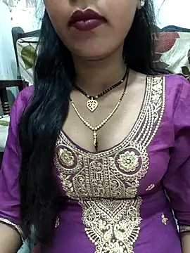 Snapshot of Sharmila-Singh chatting on 10.17.25 Sharmila-Singh online show from 10.17.25