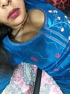 Snapshot of Sharmila-Singh chatting on 02.23.26 Sharmila-Singh online show from 02.23.26
