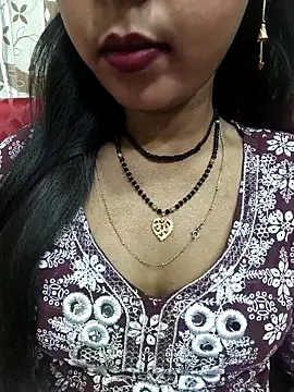 Snapshot of Sharmila-Singh chatting on 04.05.26 Sharmila-Singh online show from 04.05.26