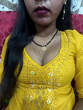 Snapshot of Sharmila-Singh chatting on 04.16.26 Sharmila-Singh online show from 04.16.26