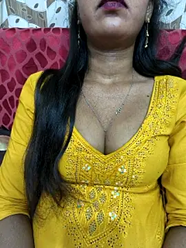 Snapshot of Sharmila-Singh chatting on 04.16.26 Sharmila-Singh online show from 04.16.26