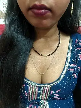 Snapshot of Sharmila-Singh chatting on 04.17.26 Sharmila-Singh online show from 04.17.26