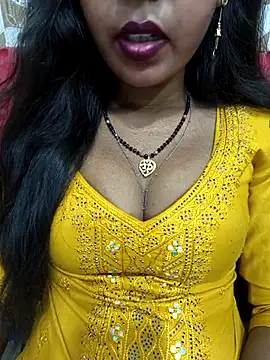 Snapshot of Sharmila-Singh chatting on 04.19.26 Sharmila-Singh online show from 04.19.26