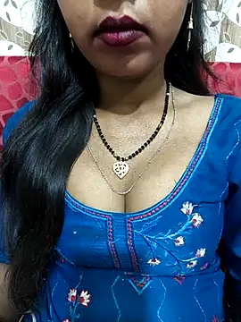 Snapshot of Sharmila-Singh chatting on 04.21.26 Sharmila-Singh online show from 04.21.26