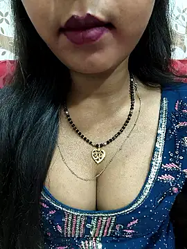 Snapshot of Sharmila-Singh chatting on 04.27.26 Sharmila-Singh online show from 04.27.26